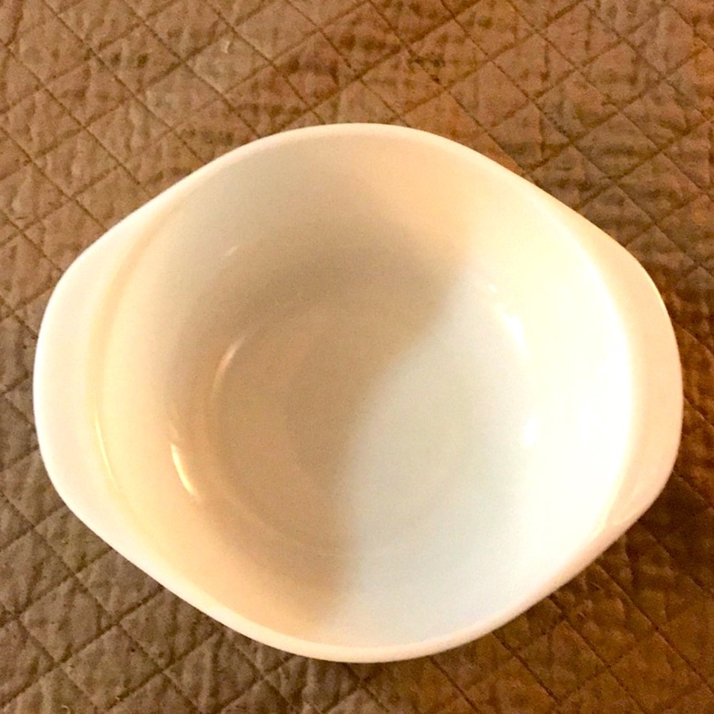 Vintage Pyrex Milk Glass Serving Bowl